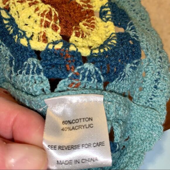 NWT TURQUOISE GRANNY SQUARE CROCHET CROP TOP M - Picture 8 of 11